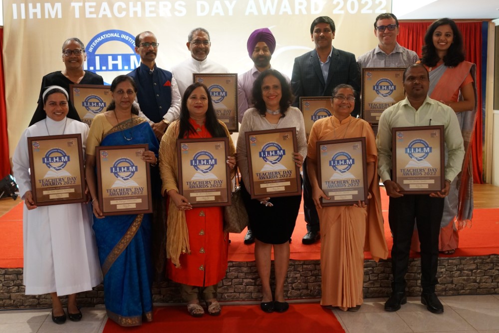 Robert awarded for the help with Education in Goa