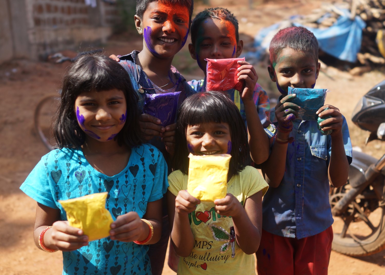 H Packs Of Colourful Powder